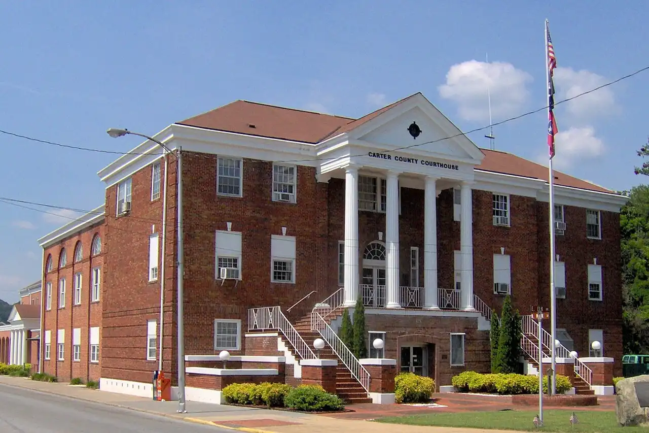 Garage door service in Carter County, Tennessee