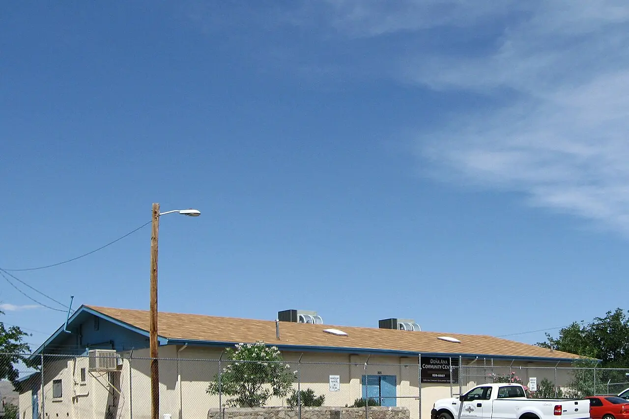 Garage door service in Doña Ana County, New Mexico