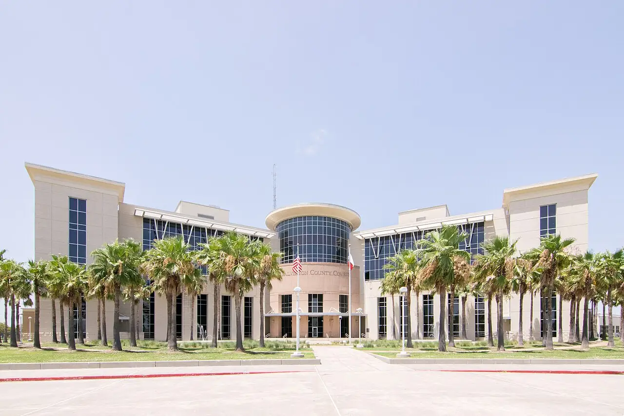 Garage door service in Galveston County, Texas
