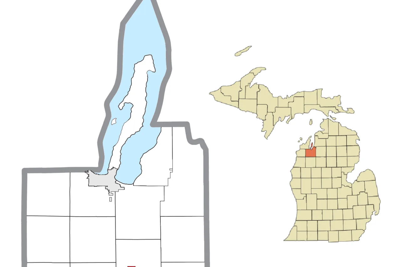 Garage door service in Grand Traverse County, Michigan
