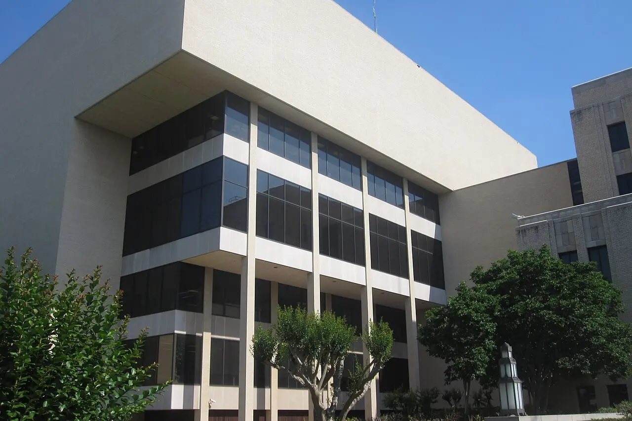 Garage door service in Gregg County, Texas