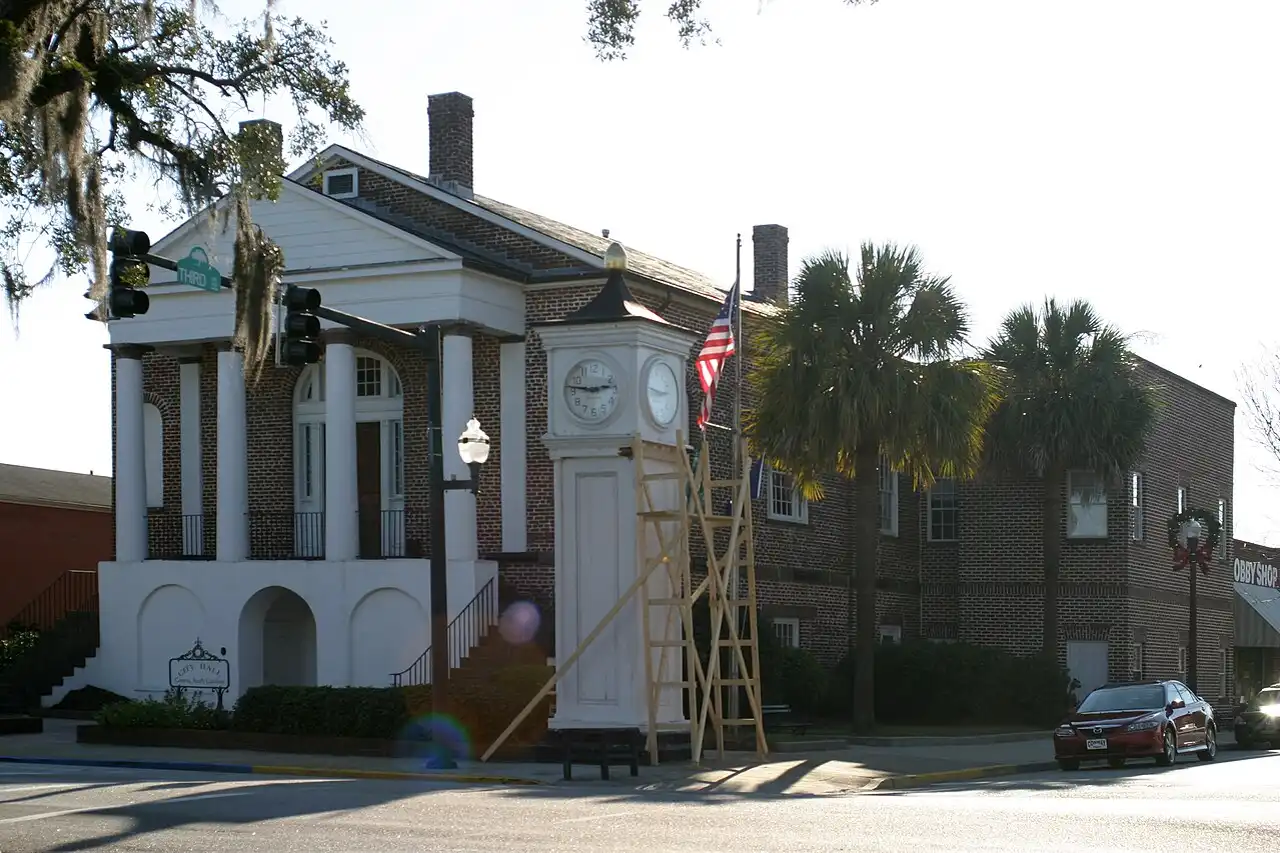 Garage door service in Horry County, South Carolina
