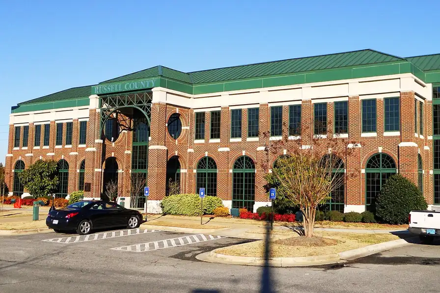 Garage door service in Russell County, Alabama