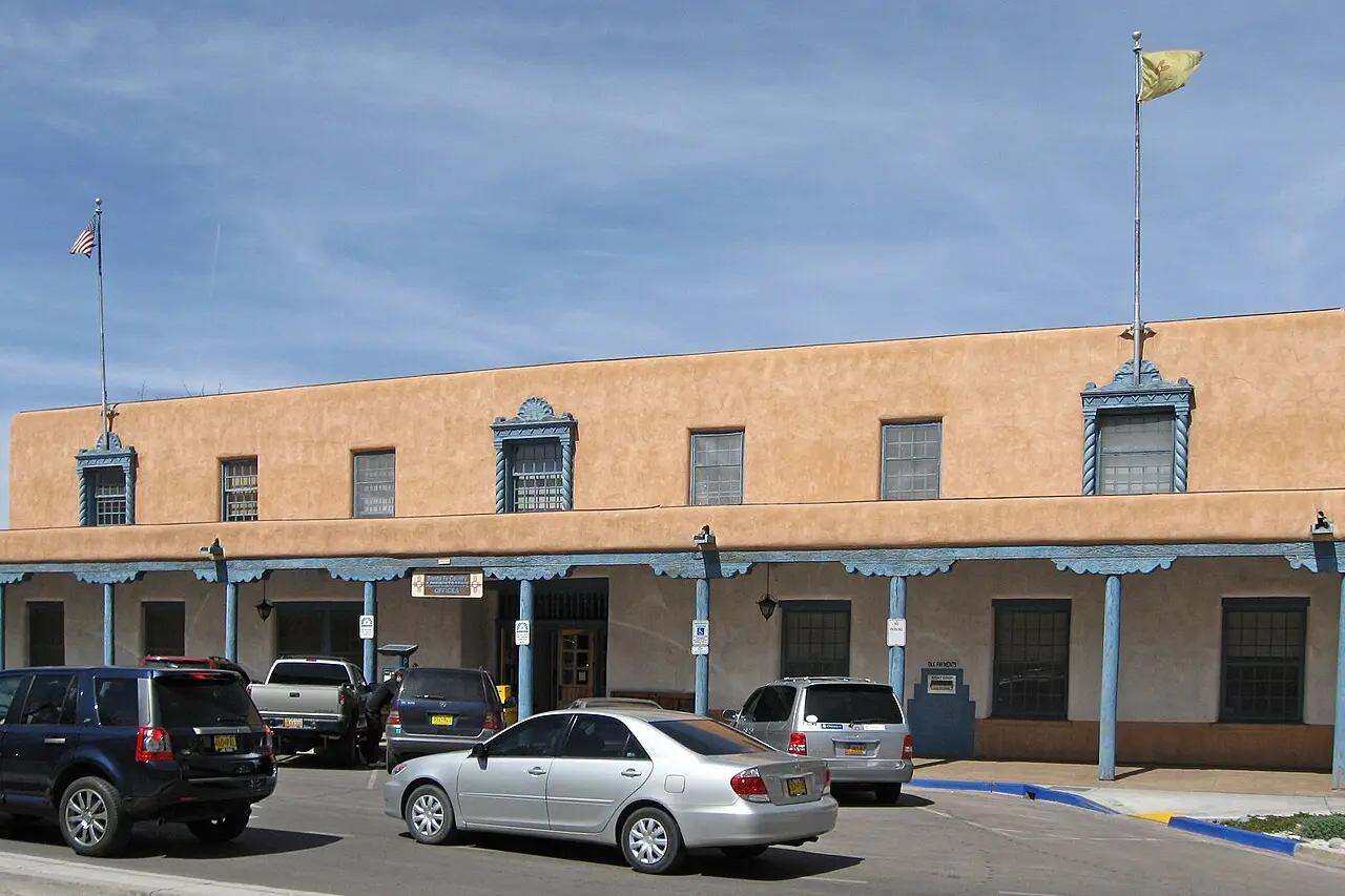 Garage door service in Santa Fe County, New Mexico