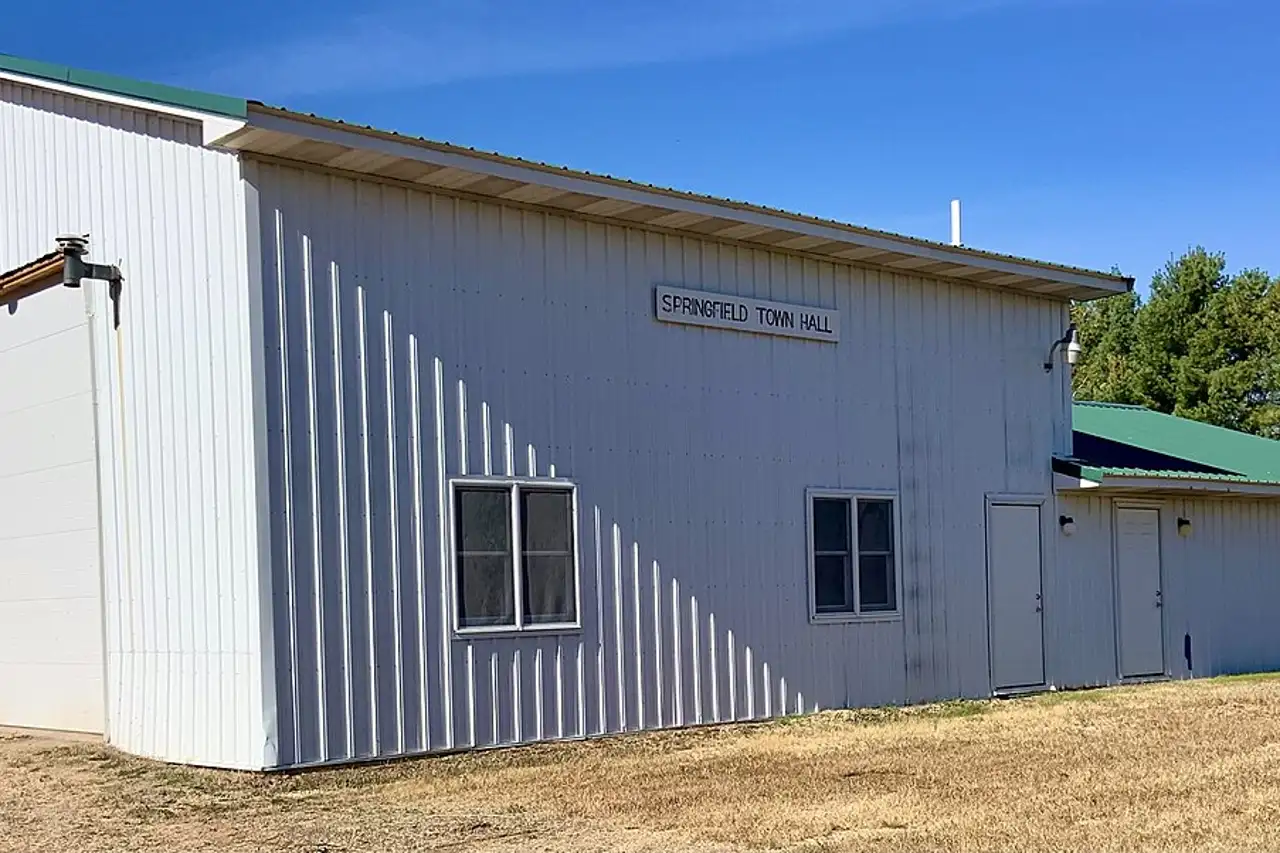Garage door service in St. Croix County, Wisconsin