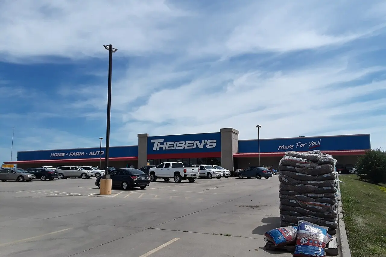 Garage door service in Warren County, Iowa