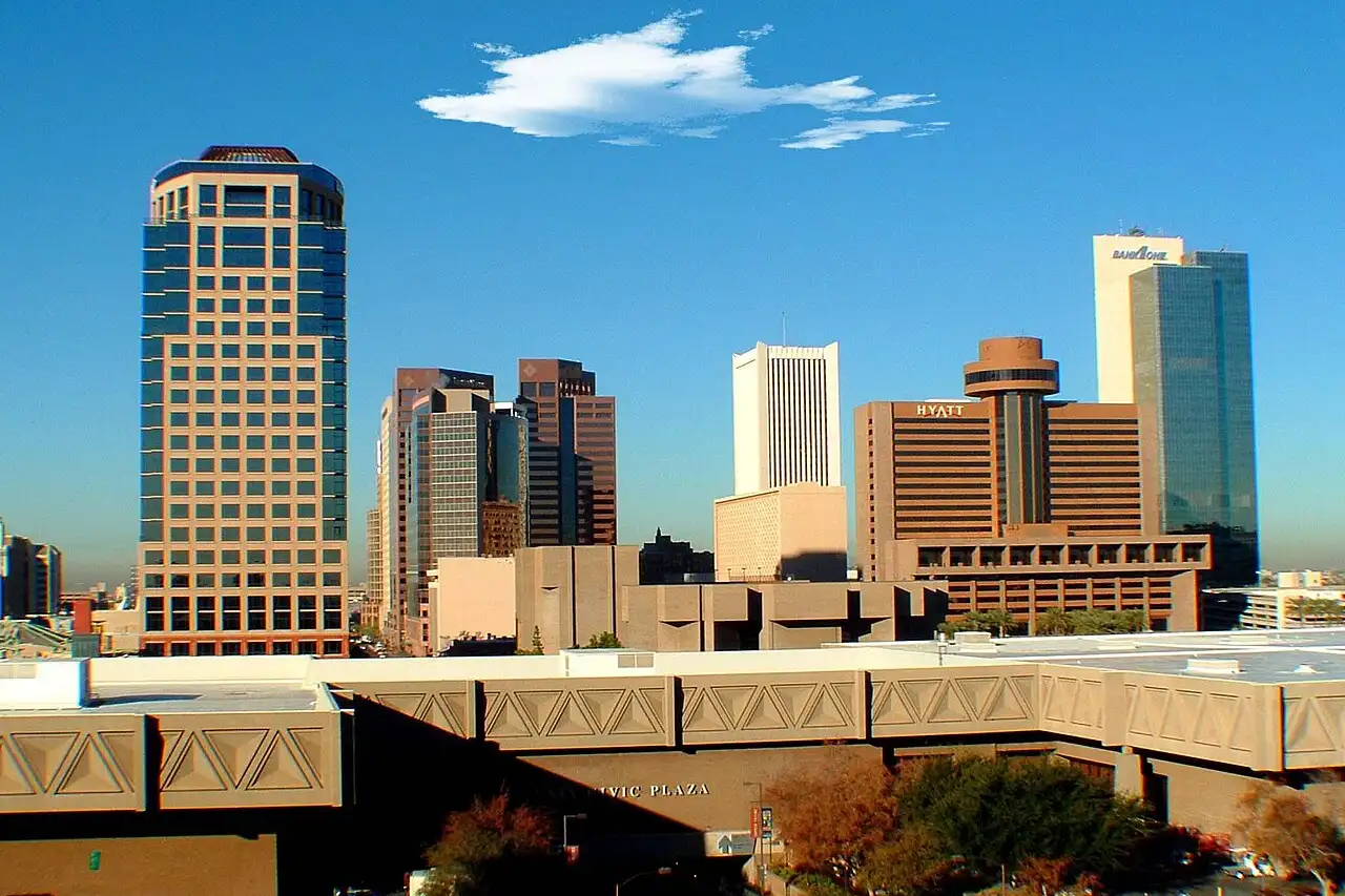 Garage door service in Phoenix, Arizona